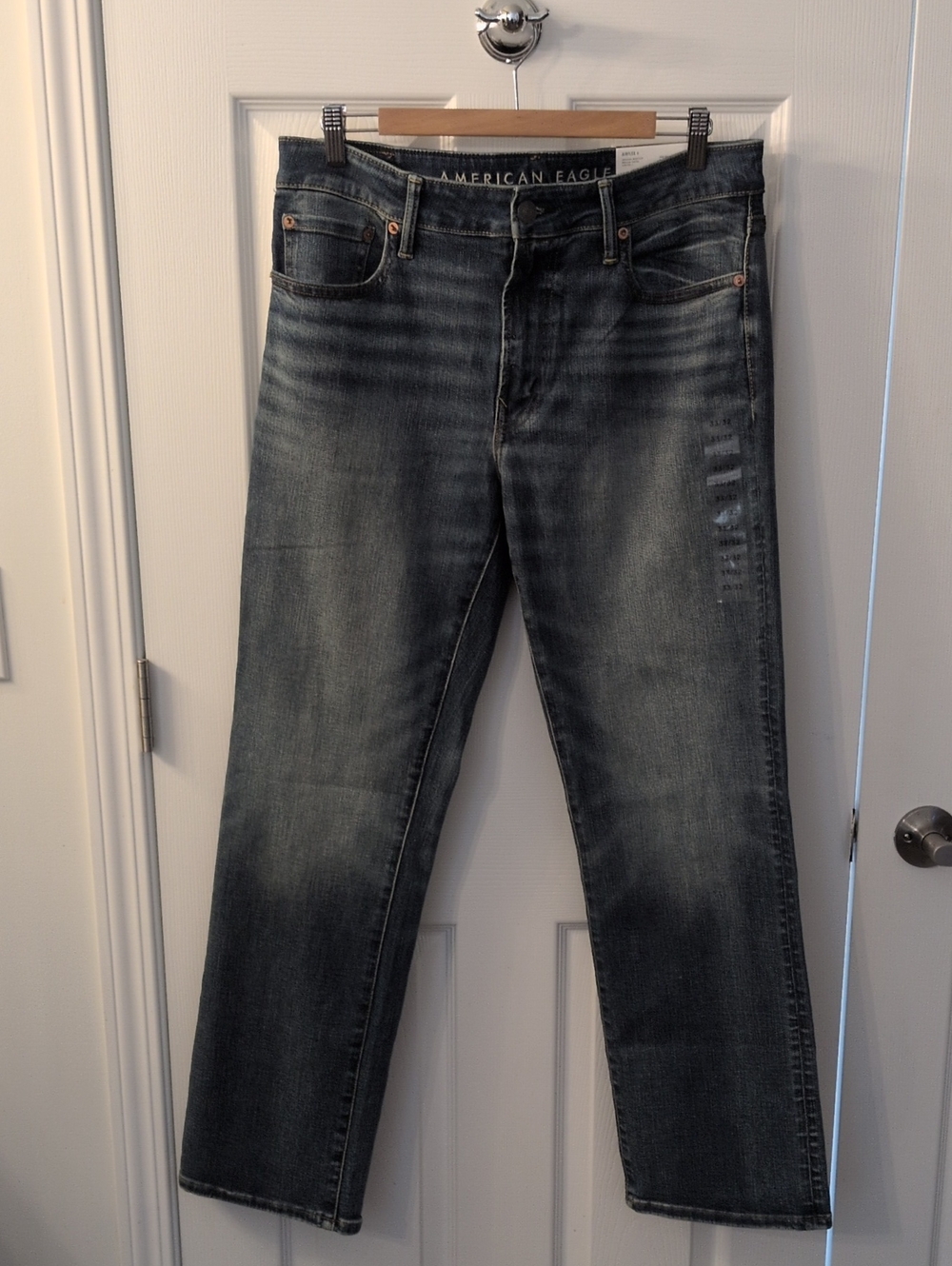 American Eagle Outfitters Men's Dark Wash Blue Jeans